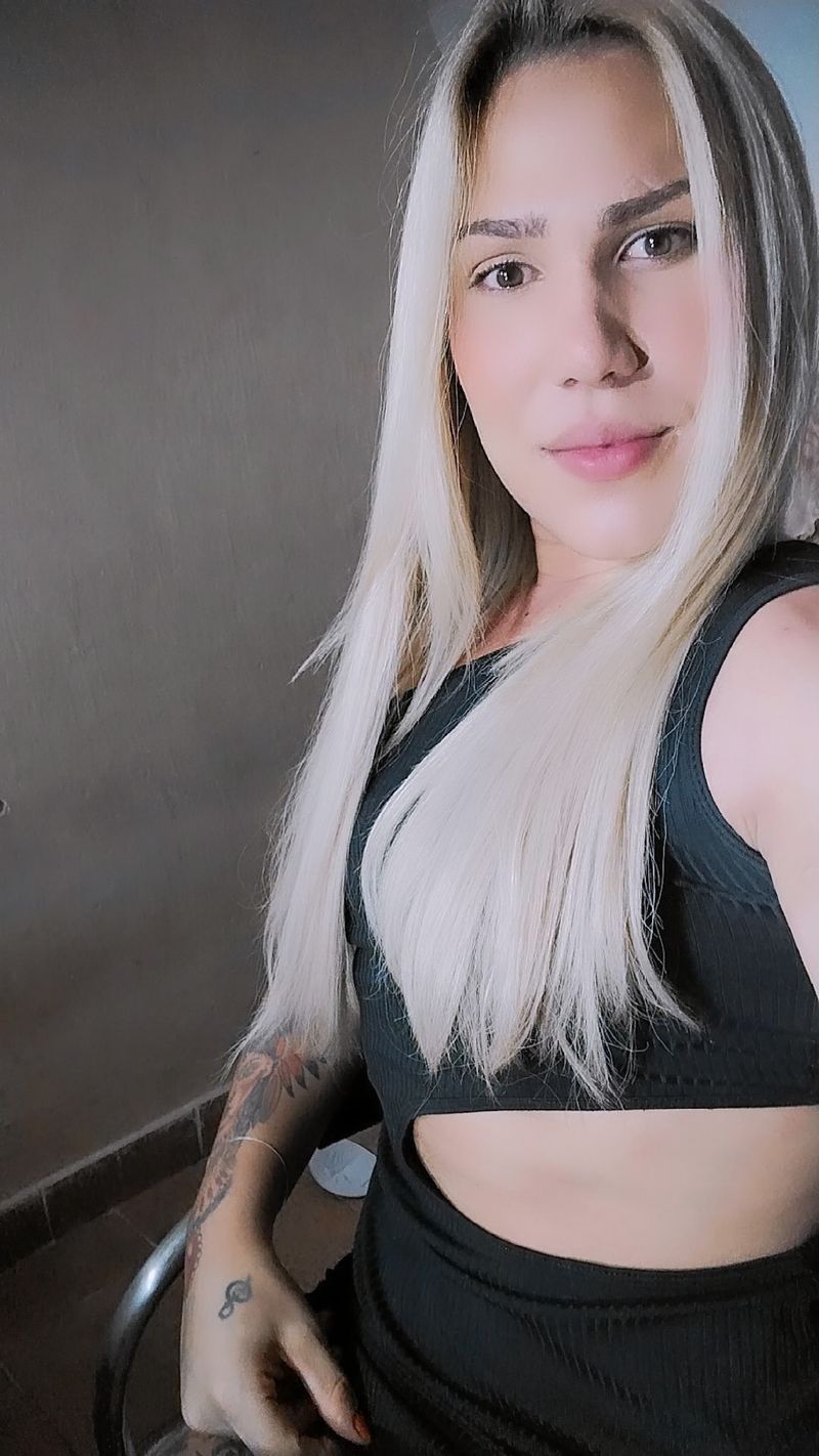 Ketelyn, 27