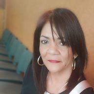 Gloria Alexandra, 61