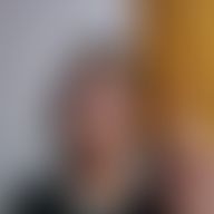 Claudia, 49