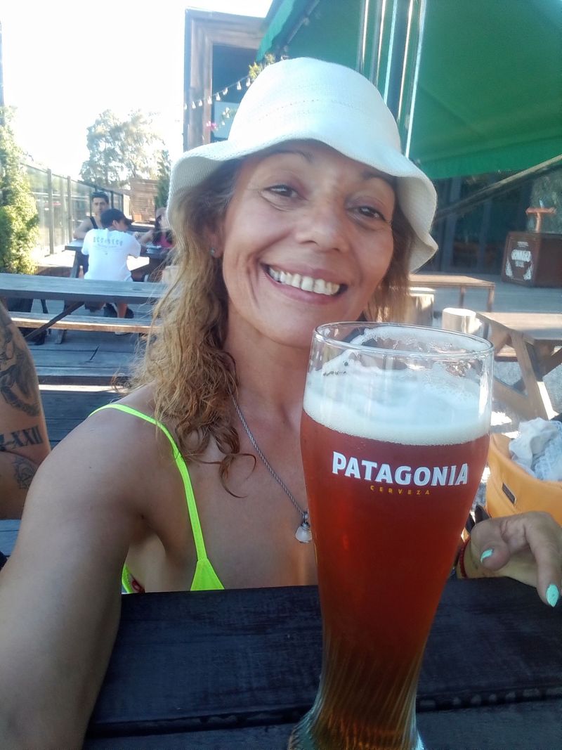 Bella, 55