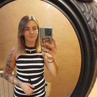 Karola, 33