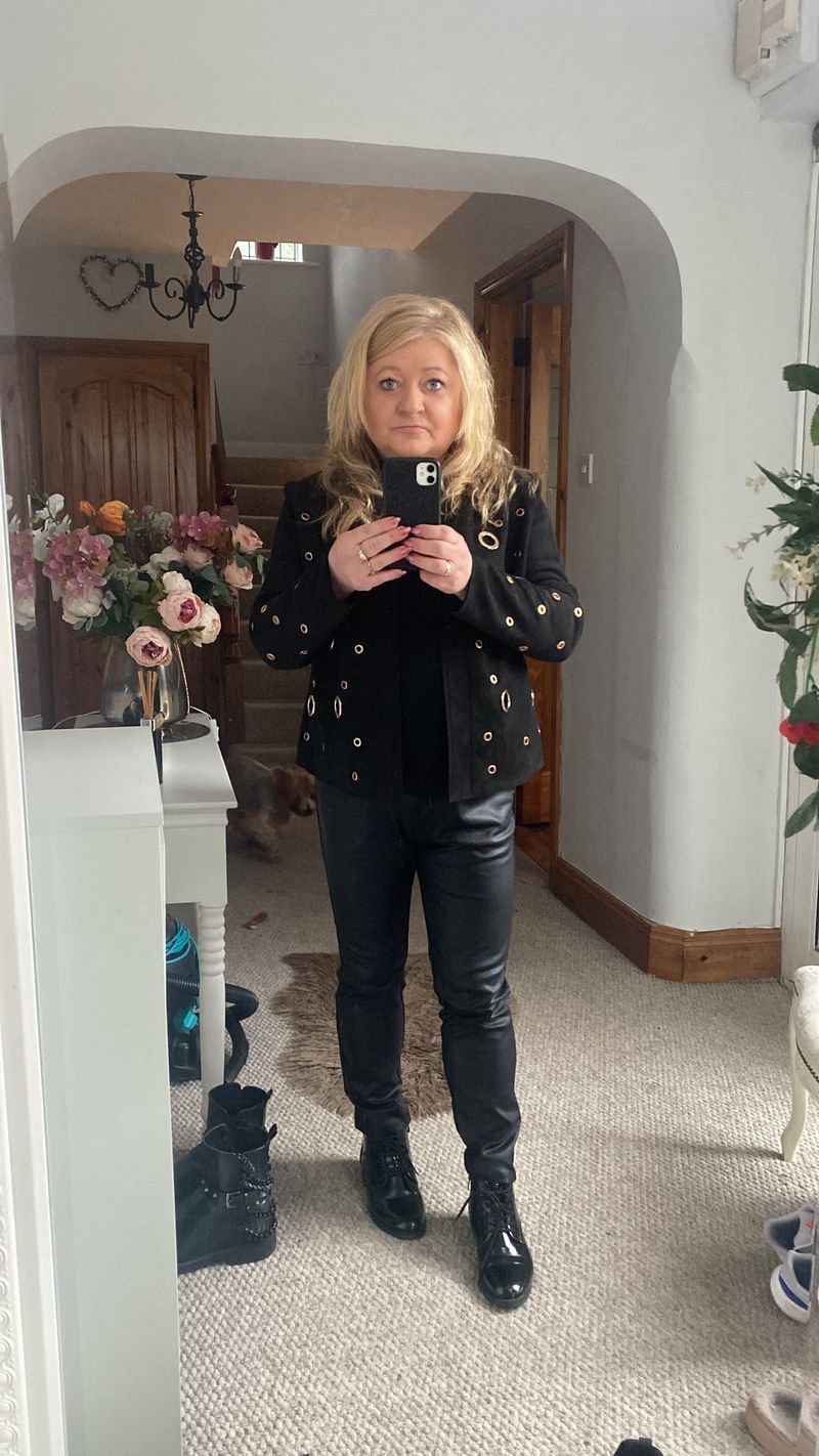 Kasia, 51