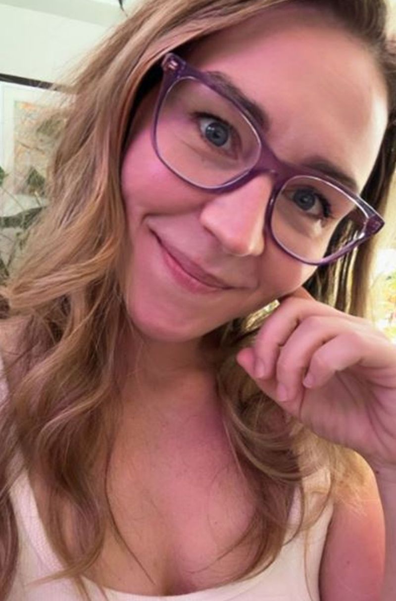 Lucero, 39