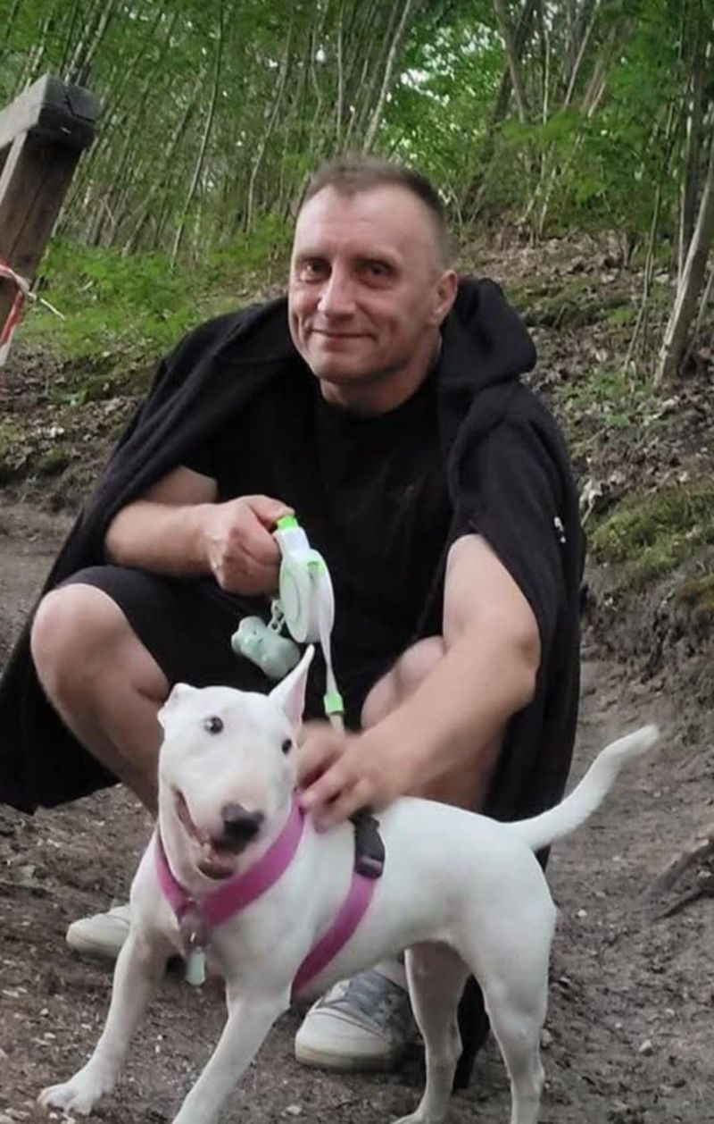 Robert, 46