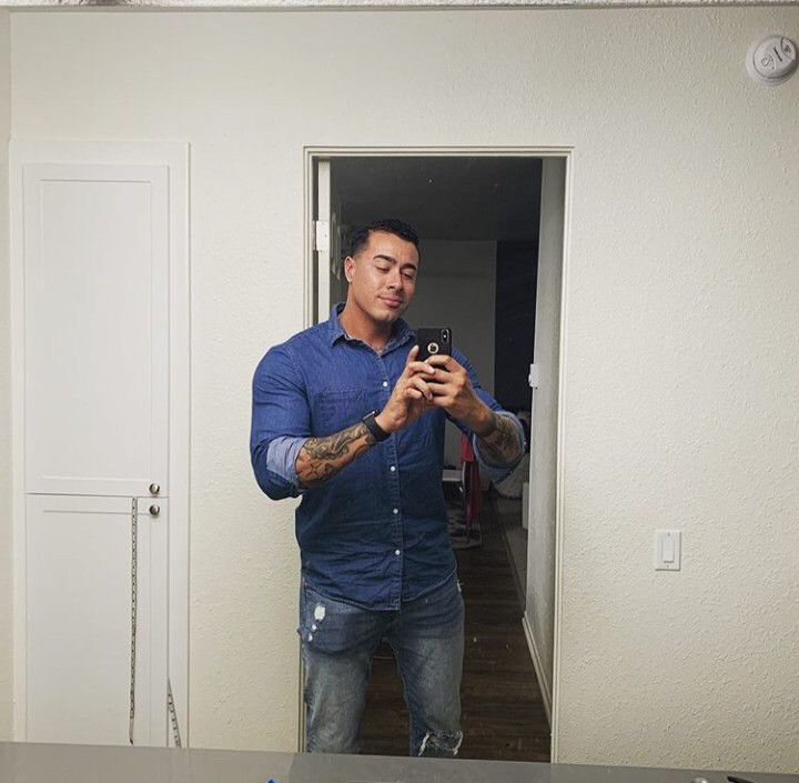 Chris, 38