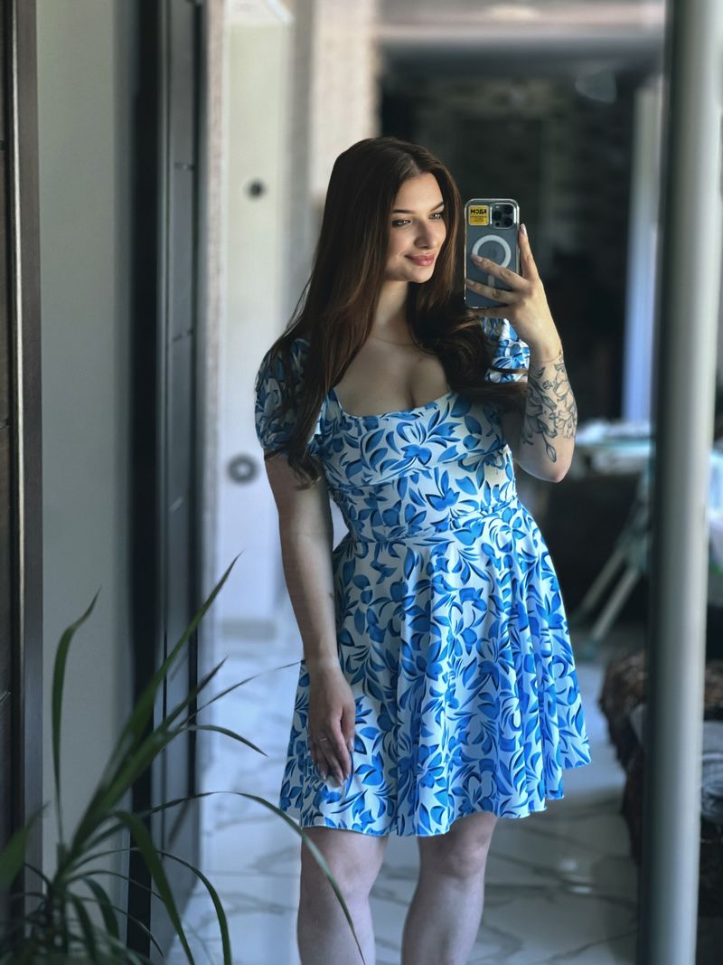 Марина, 25