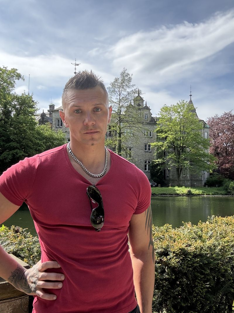 Eryk, 34