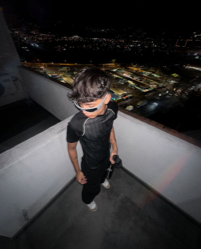 Andrey, 19