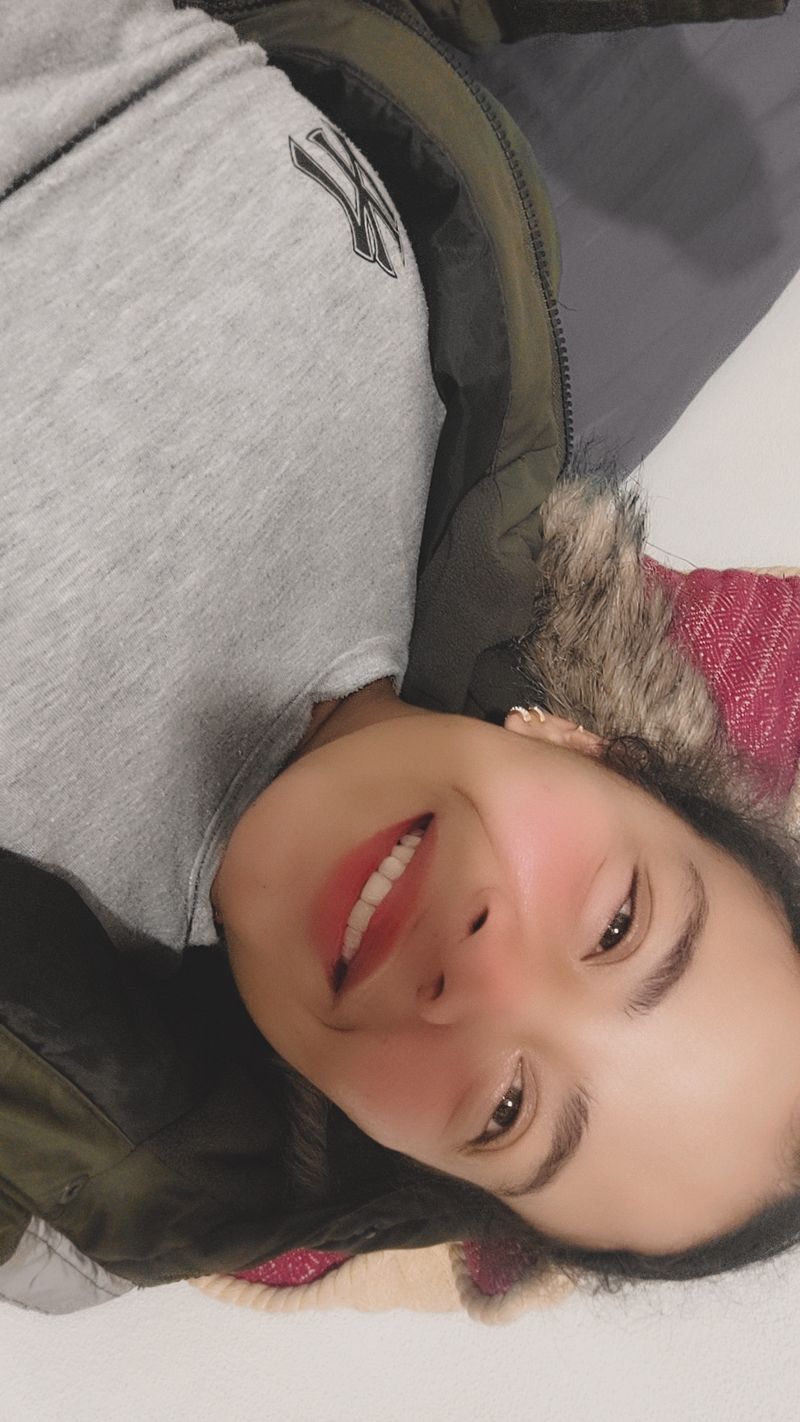 Hazel, 28