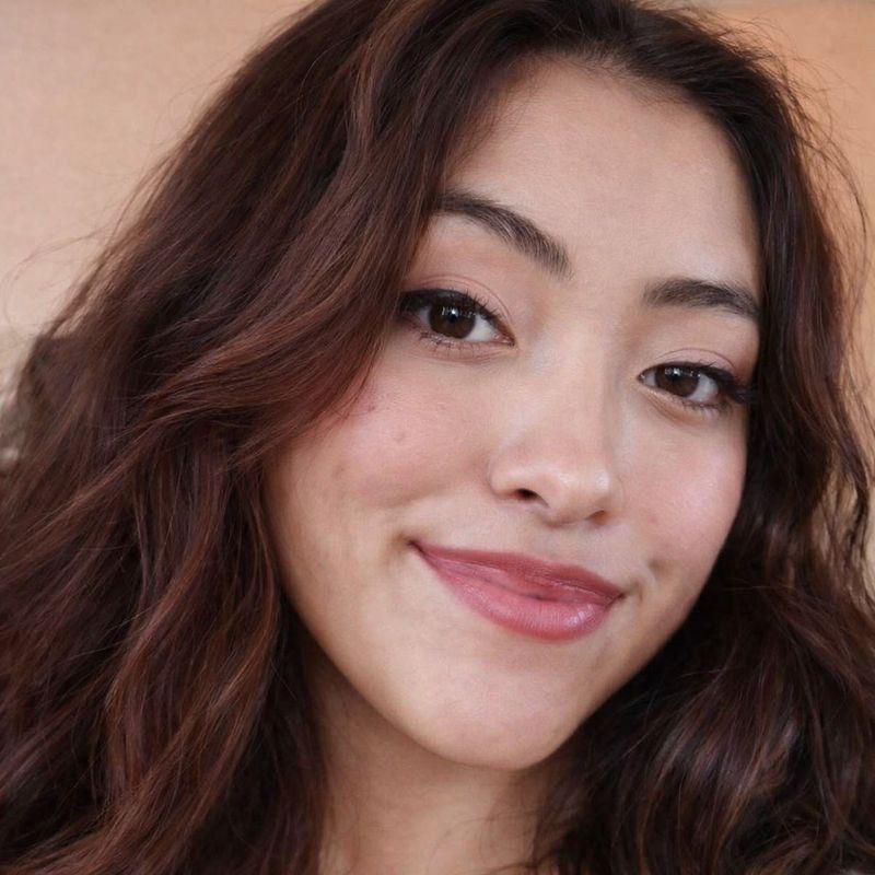 Nina, 21