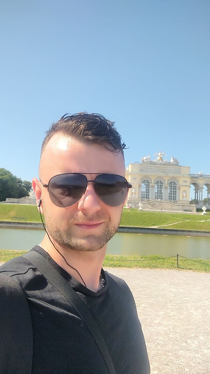 Artur, 29