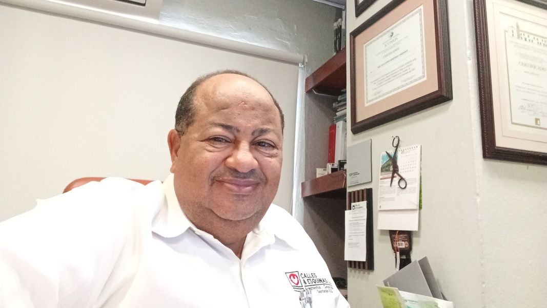 Alex, 60
