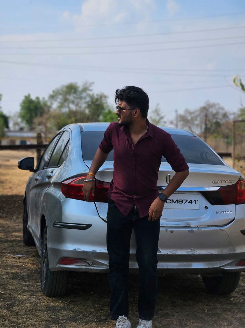 Utkarsh, 24