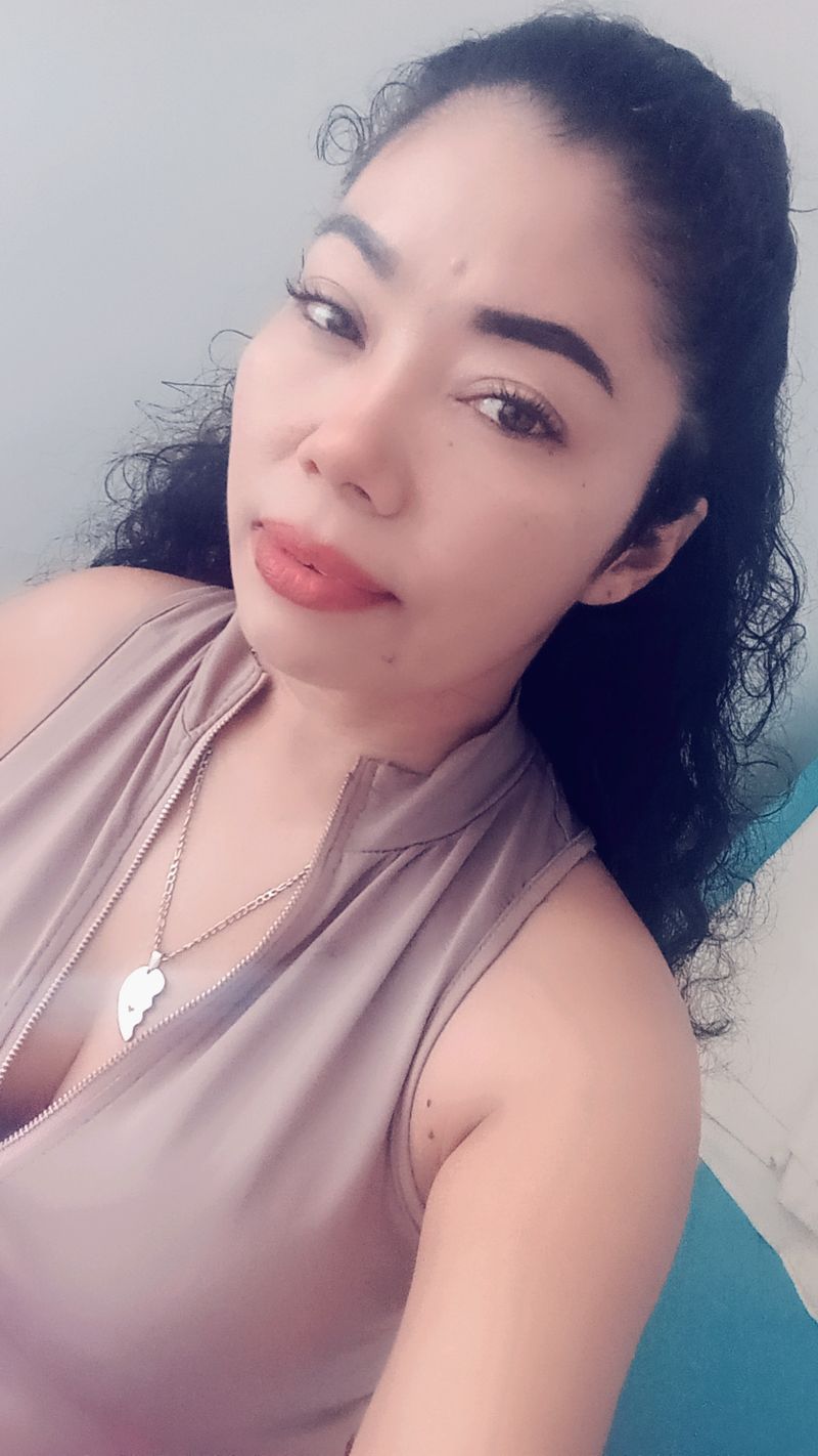 Bebesita Luna, 32