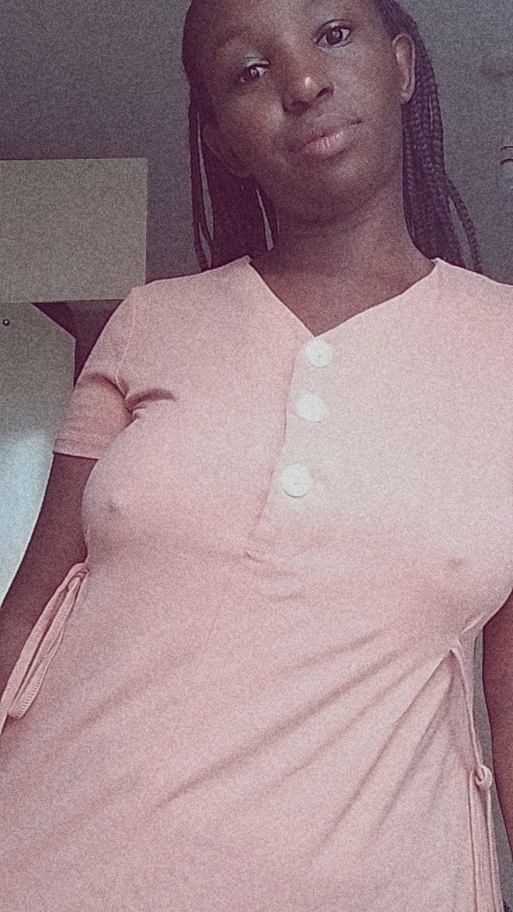 Sandra, 32