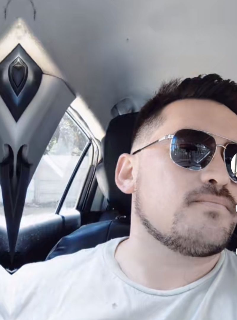 Alexánder, 36