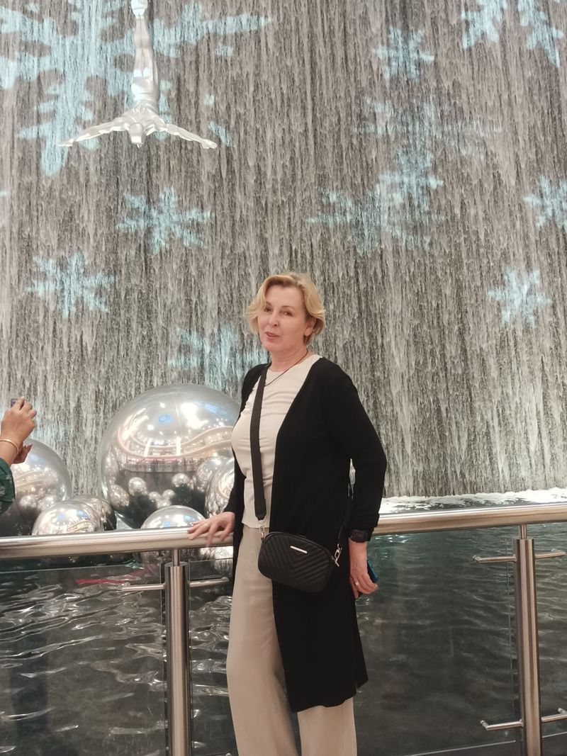 Елена, 60