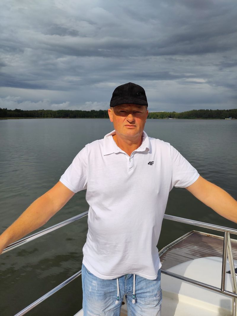 Robert, 51