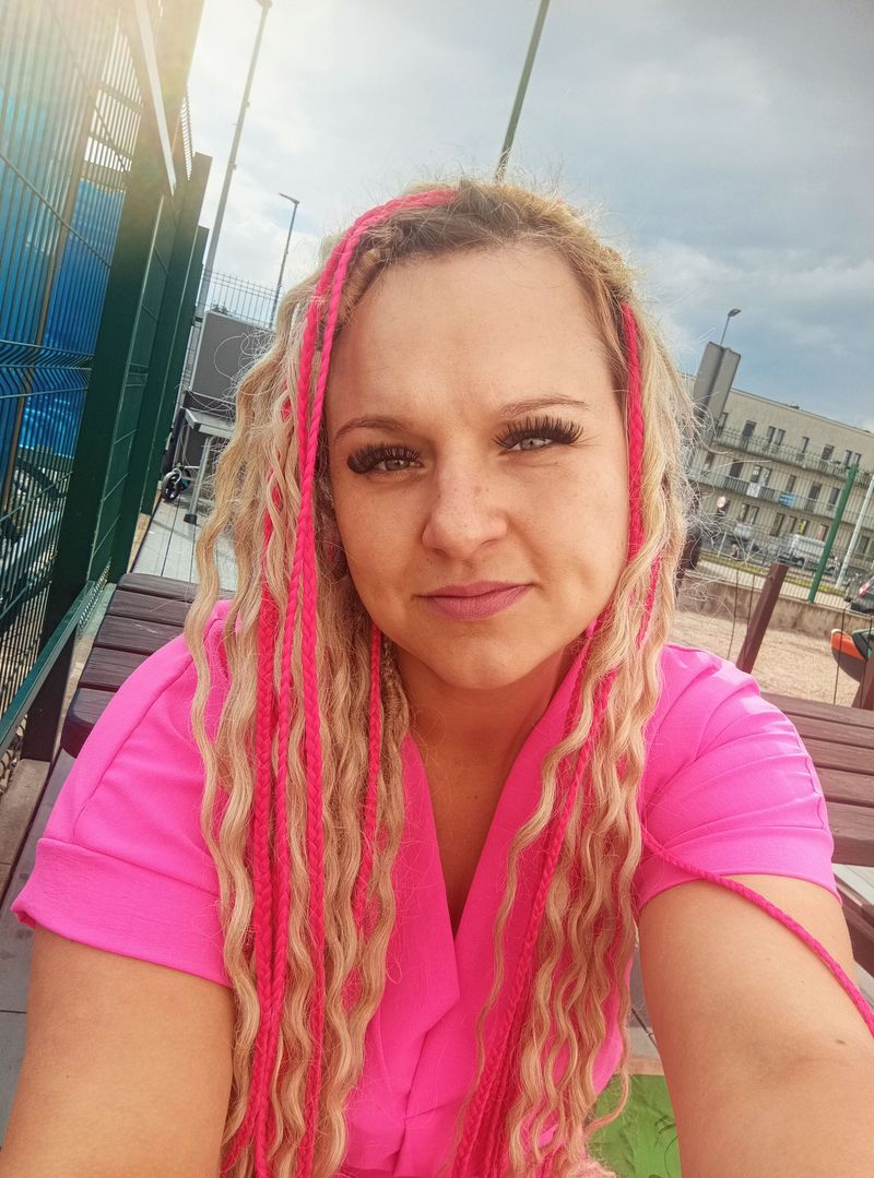 Modesta, 35