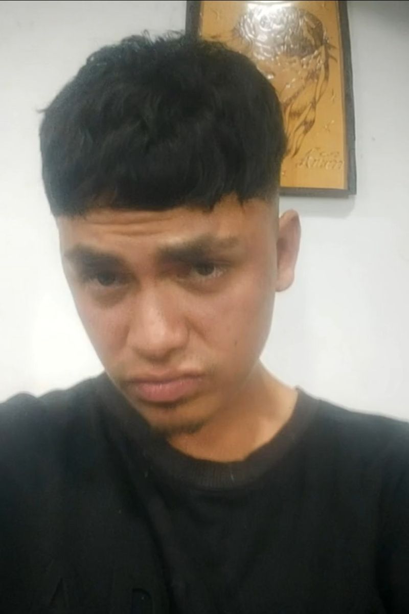Arturo, 24