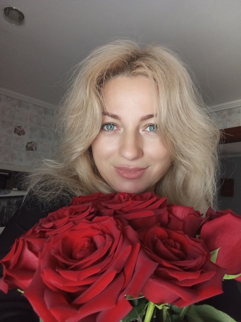 Олена, 45