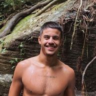 Charly, 35