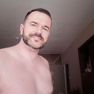 Tomasz, 44