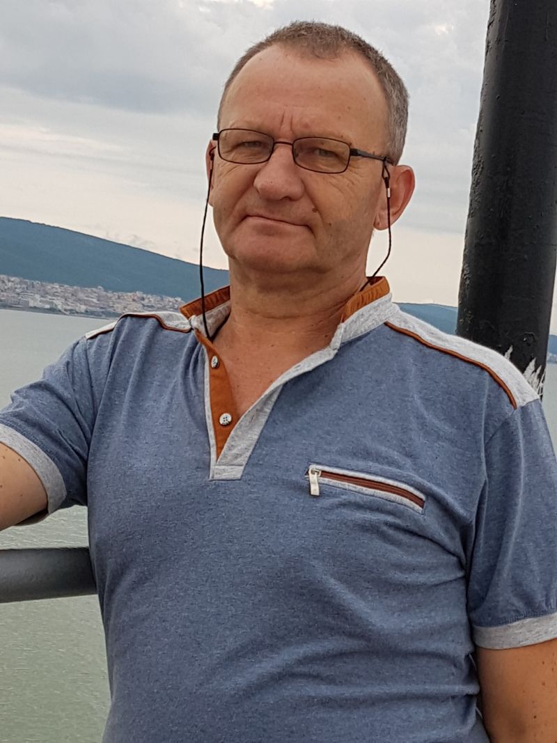 Robert, 60