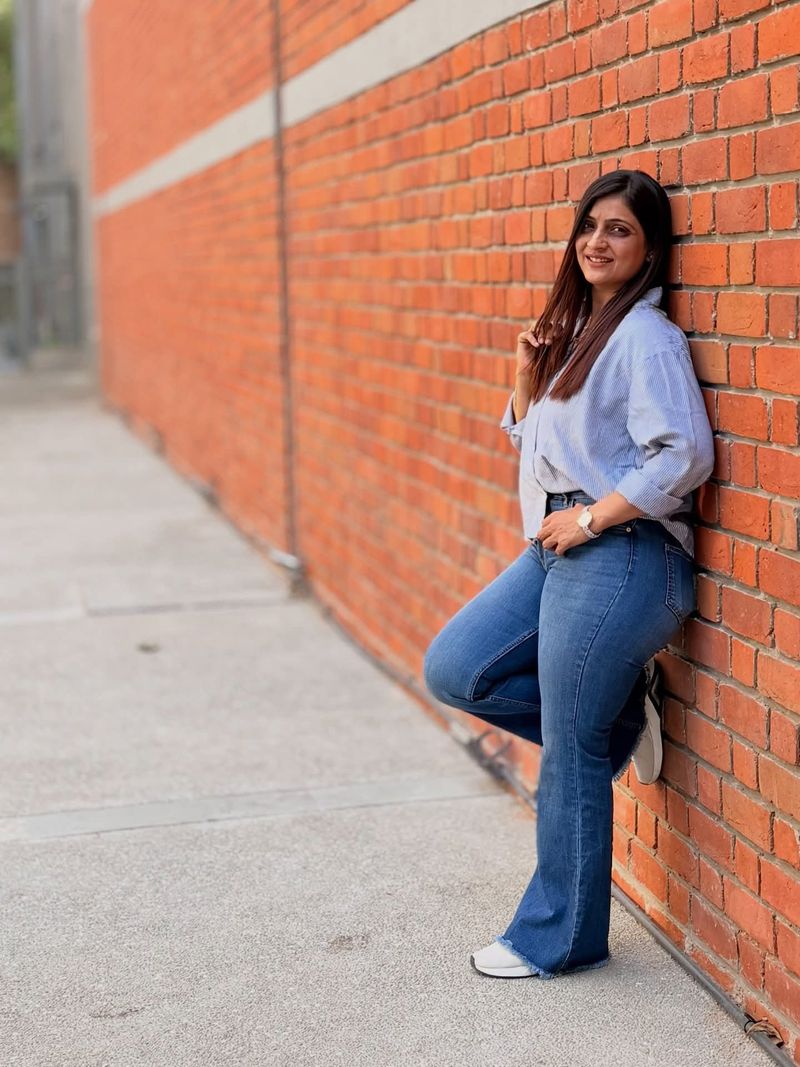 Pooja, 41