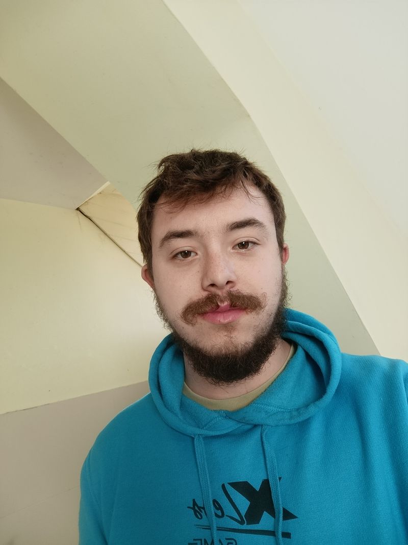 Vincent, 24