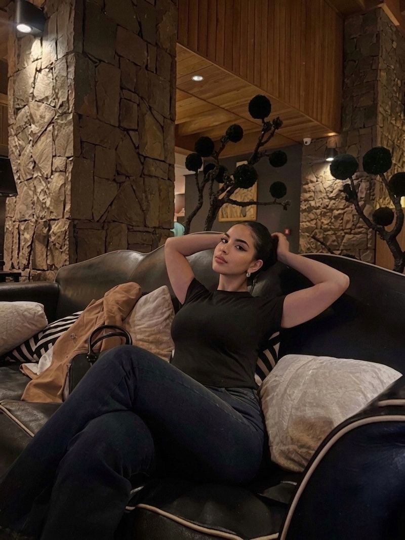 Kaoutar, 24