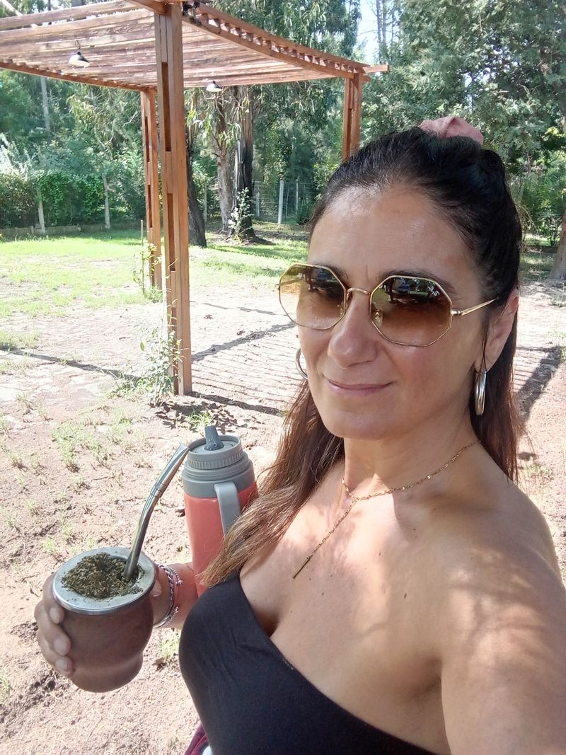 Karina, 46