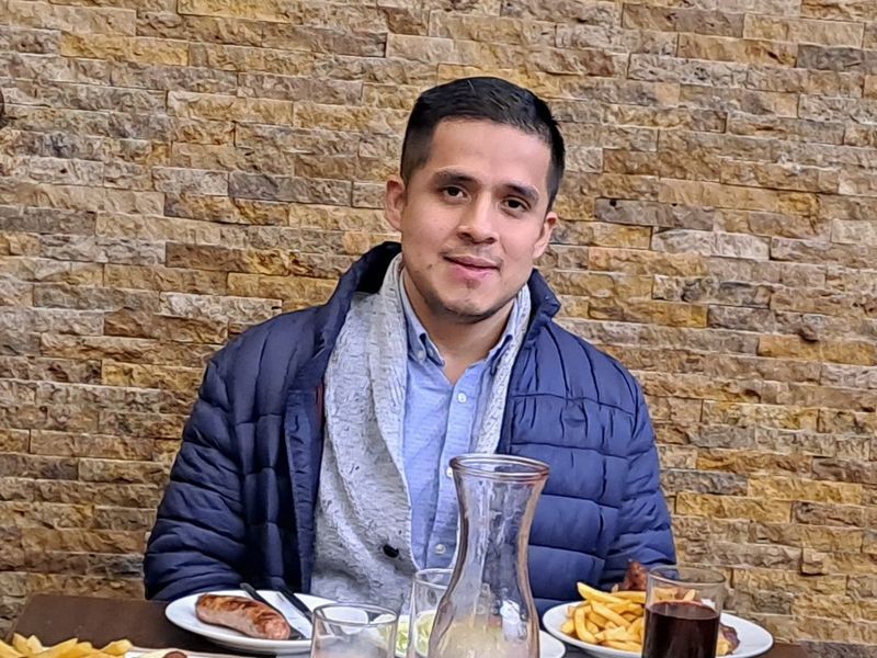 Enzo, 38