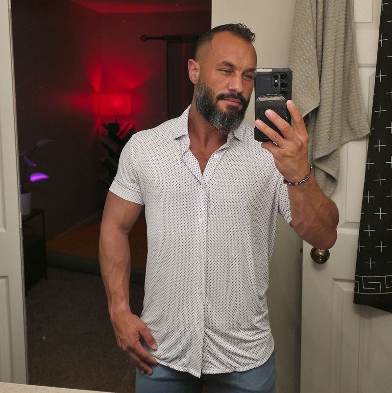 Rob, 39