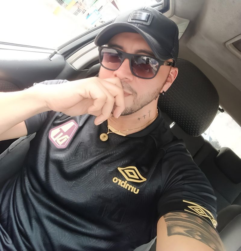 Hernández, 41