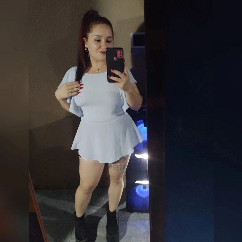 Milagros, 33