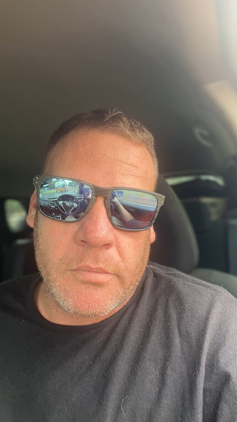Sean, 41