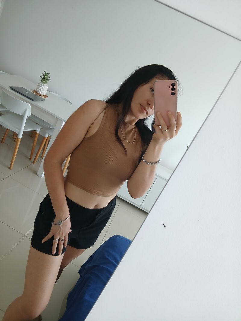 Meli, 26