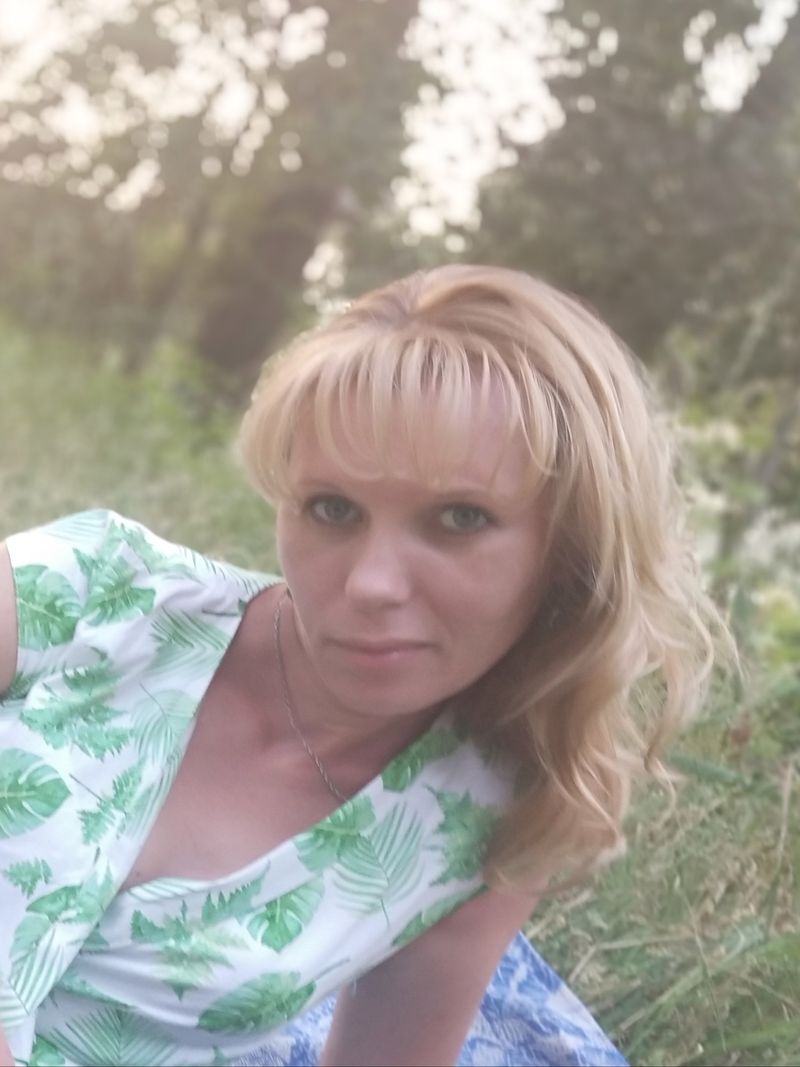 Юлия, 39