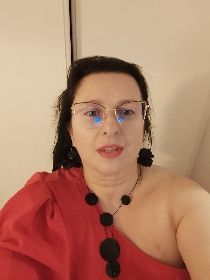Iwona, 46