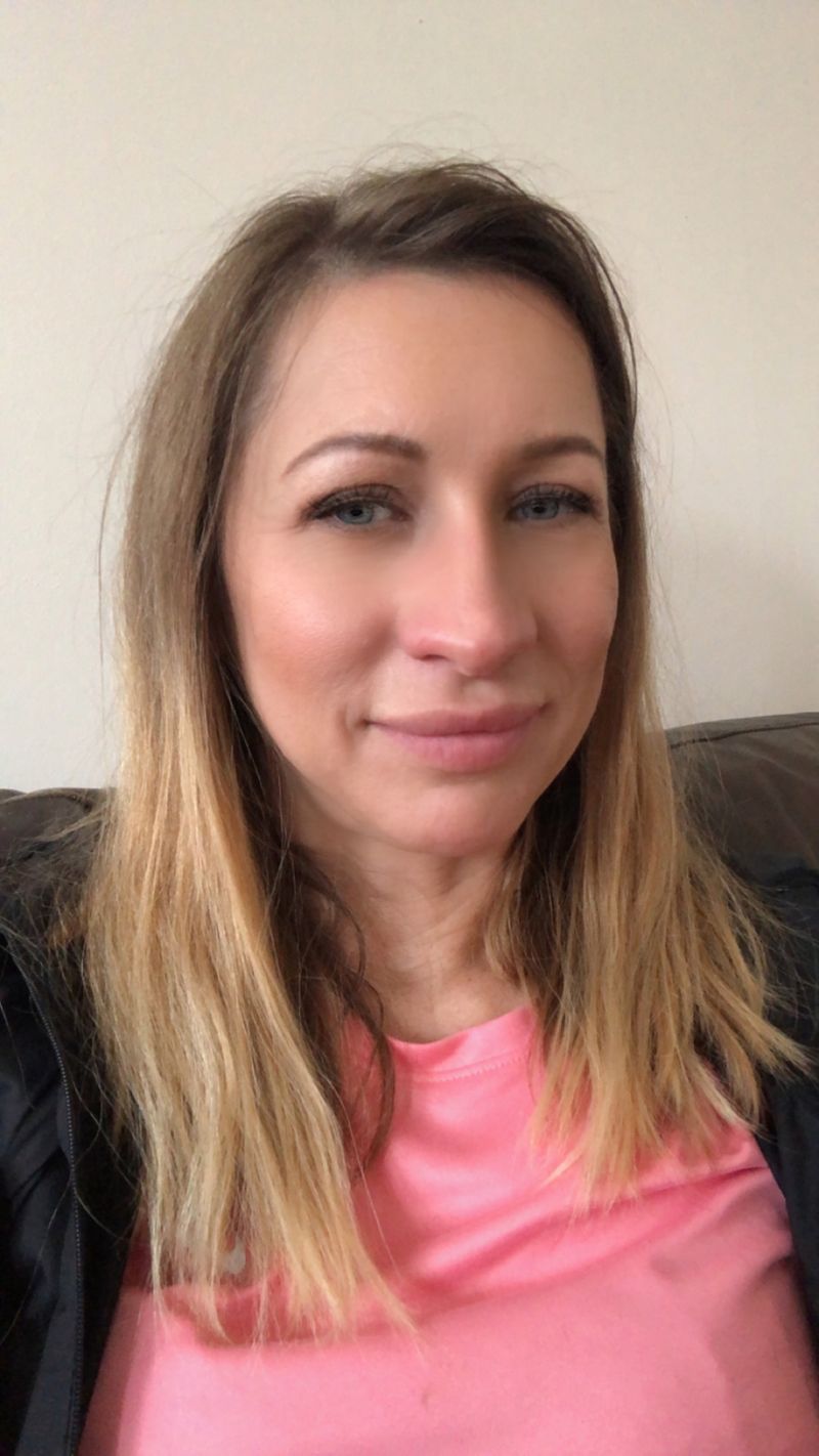 Ilona, 47
