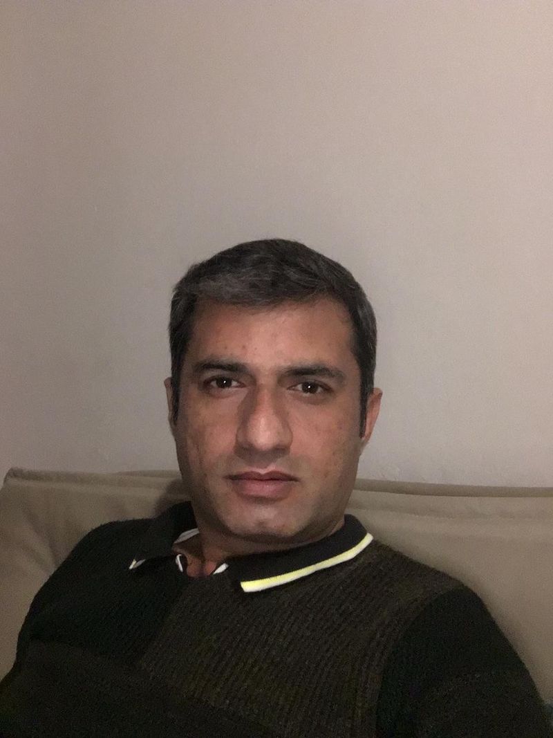Ali, 40