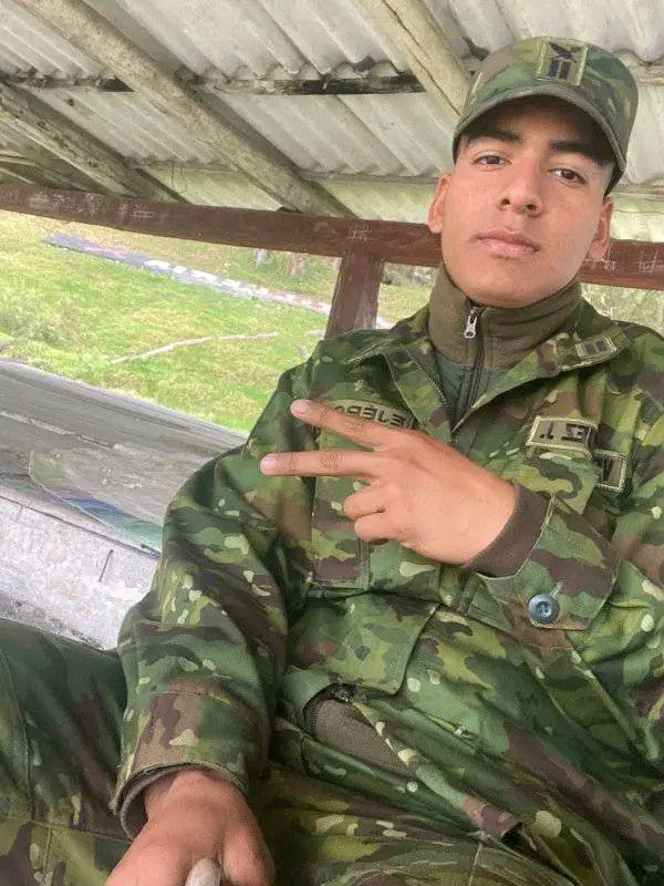 Josti, 19