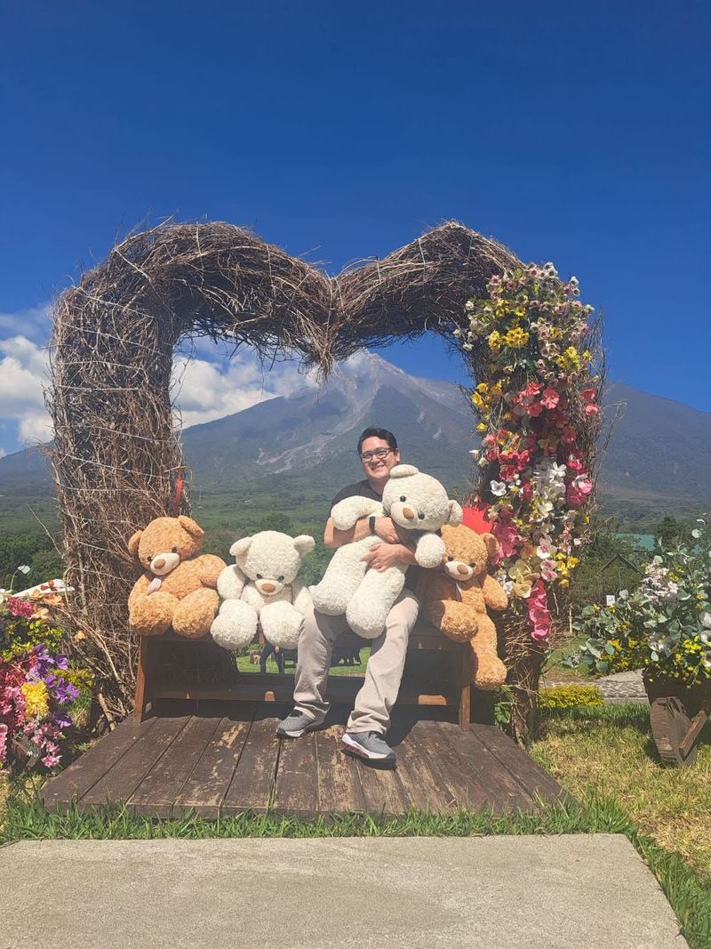 Charly, 30