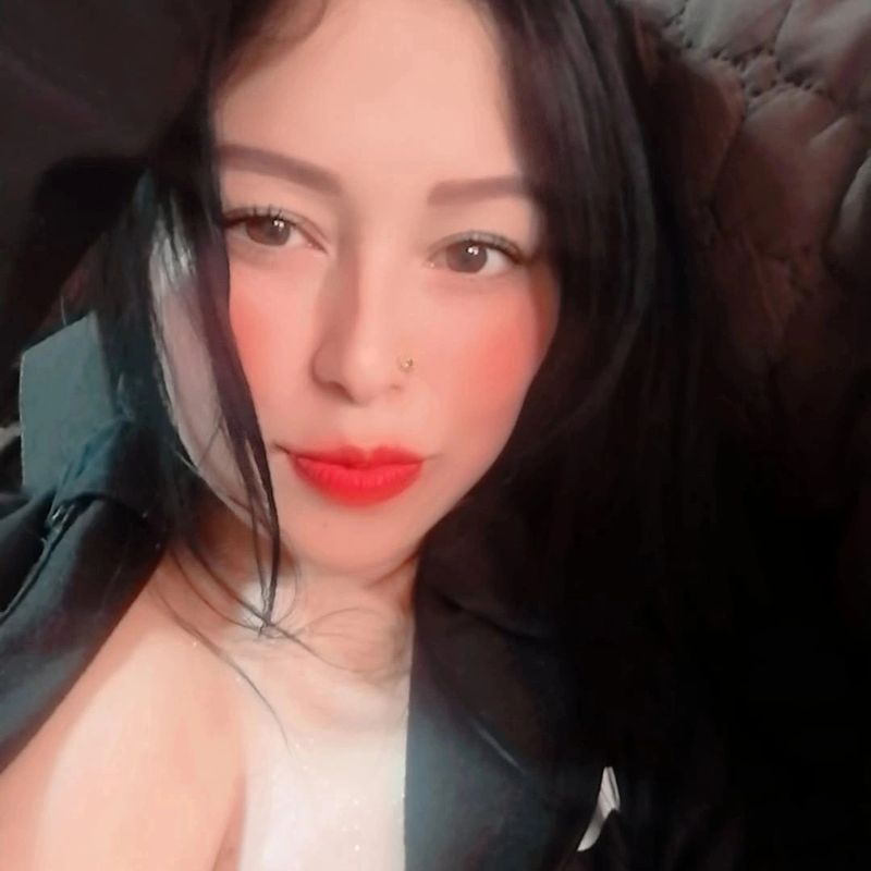 Fernanda, 31