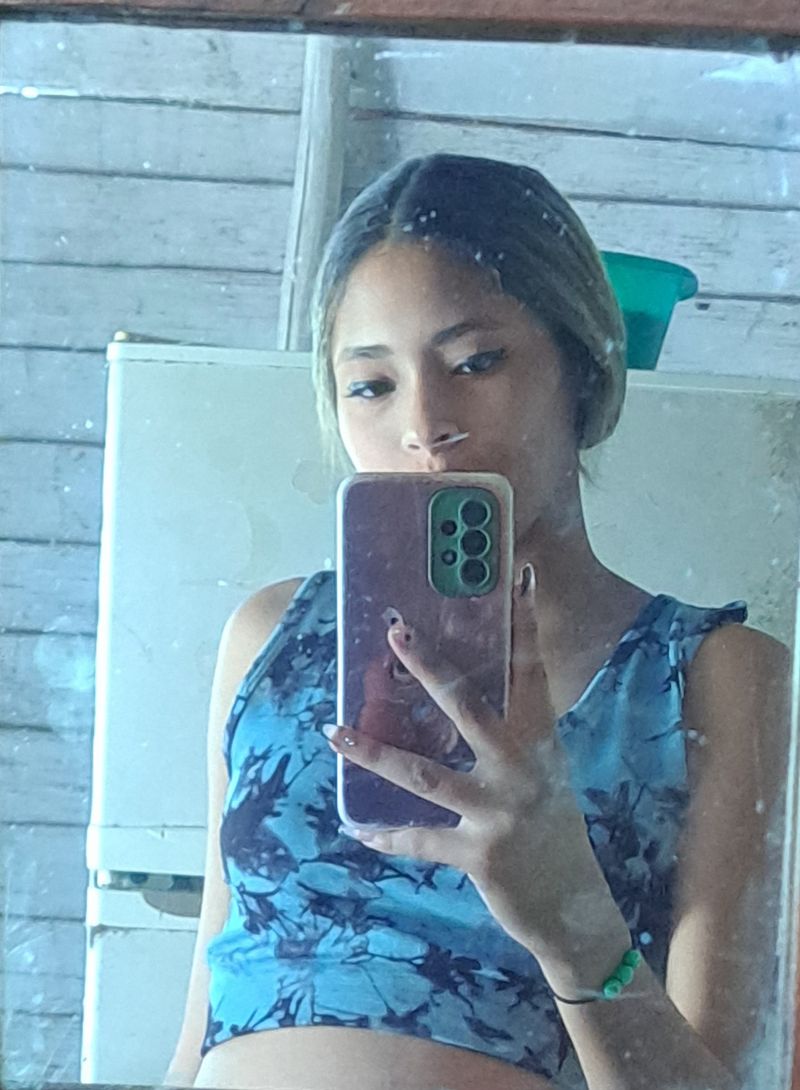 Jennifer, 18
