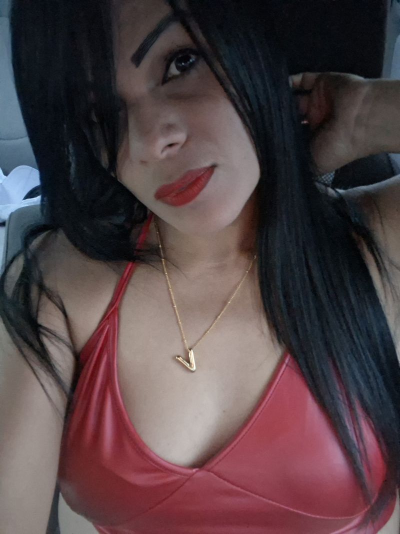 Vicky, 45