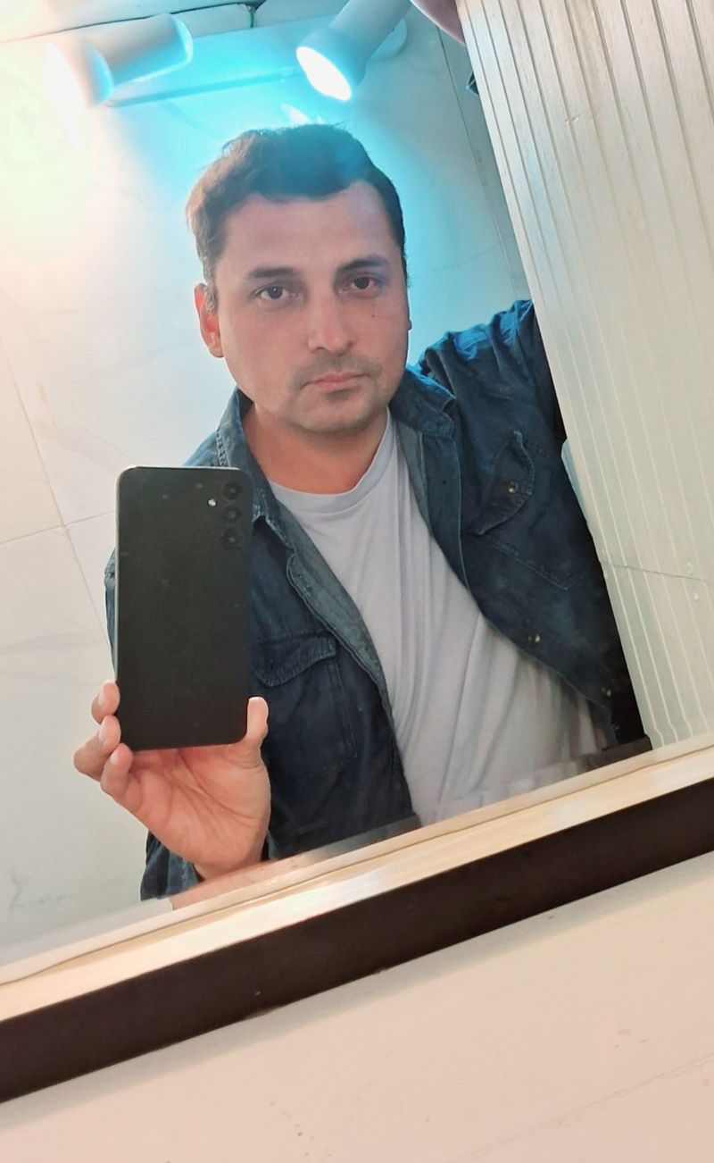 Neftali, 41