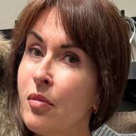 Joana, 44