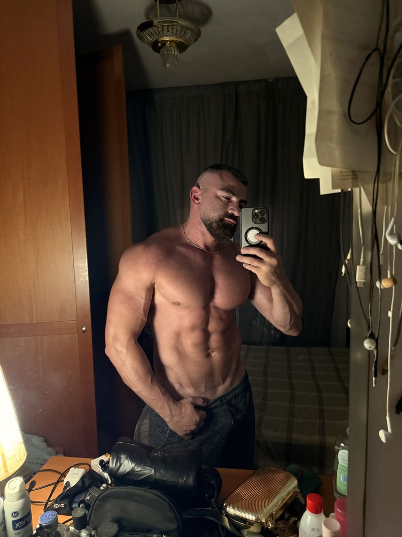 Gabriel, 39